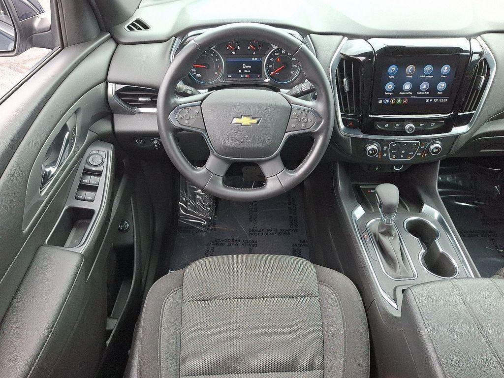 used 2022 Chevrolet Traverse car, priced at $25,990