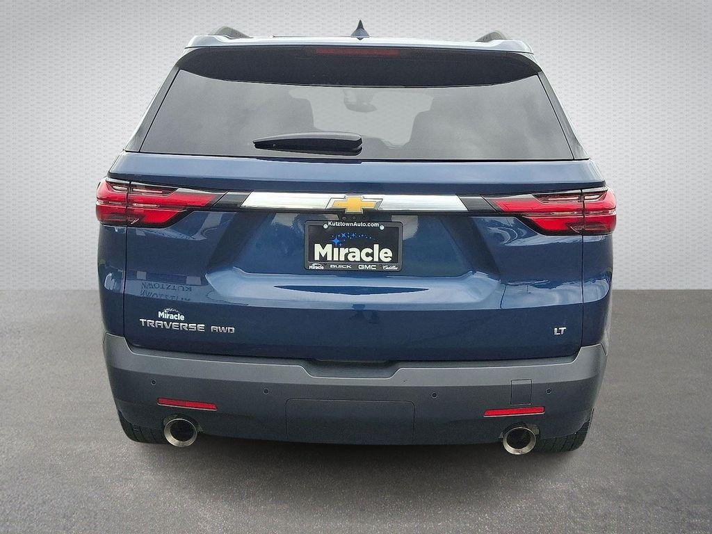 used 2022 Chevrolet Traverse car, priced at $25,990