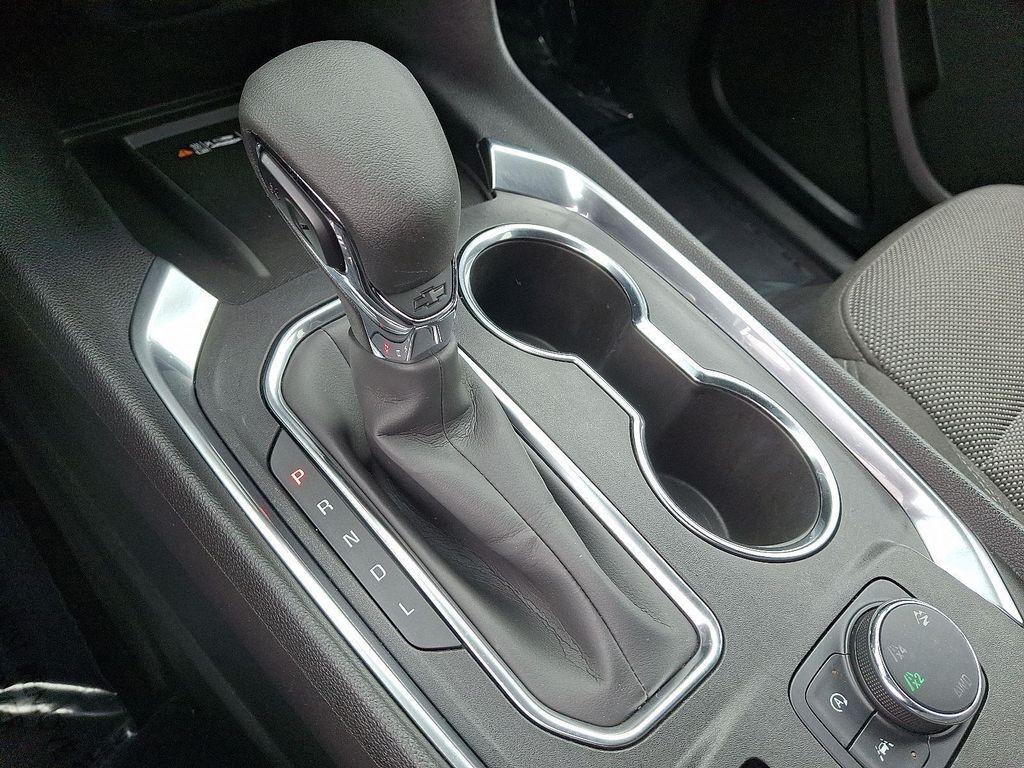 used 2022 Chevrolet Traverse car, priced at $25,990