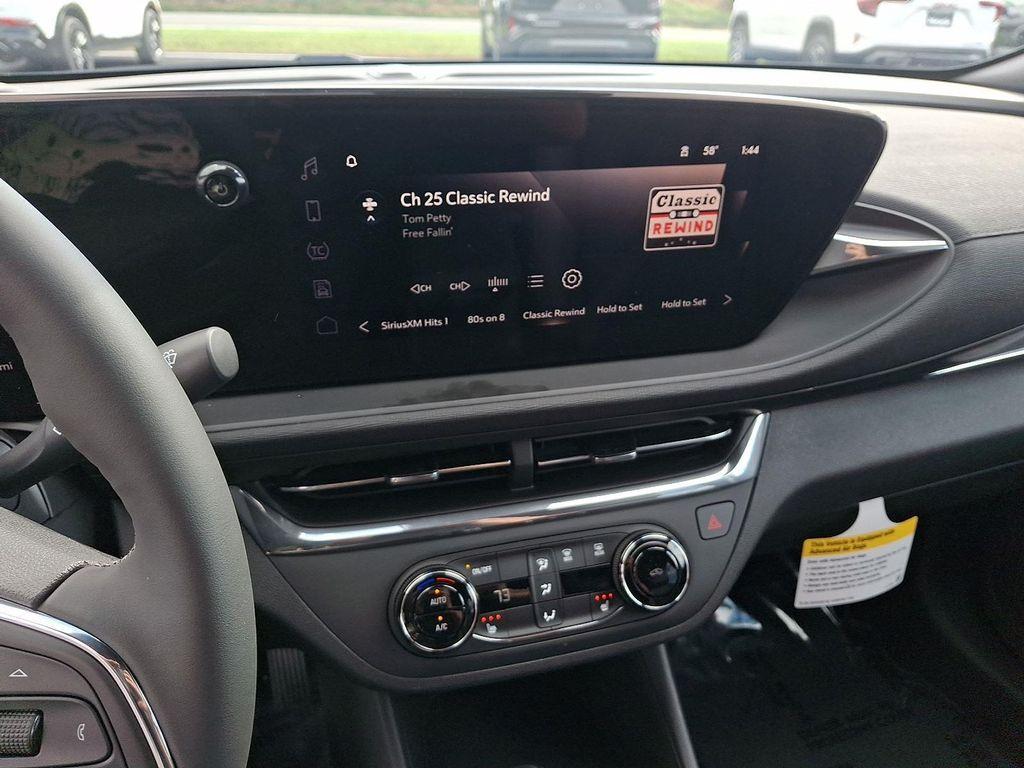 new 2025 Buick Envista car, priced at $25,440