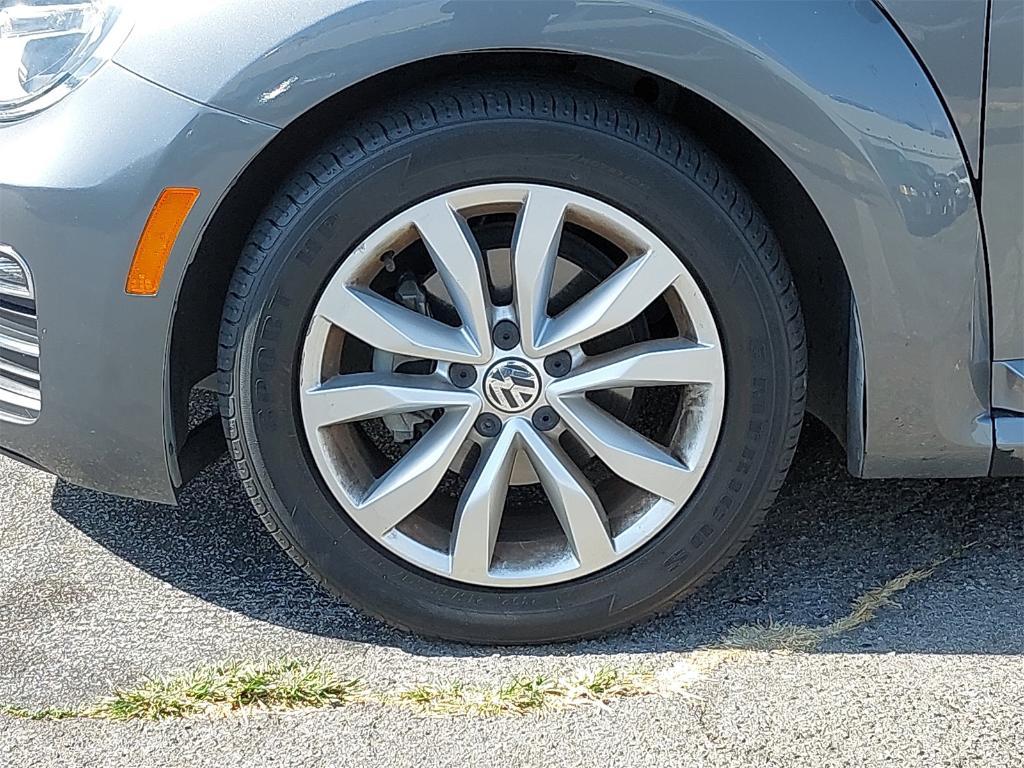 used 2017 Volkswagen Beetle car