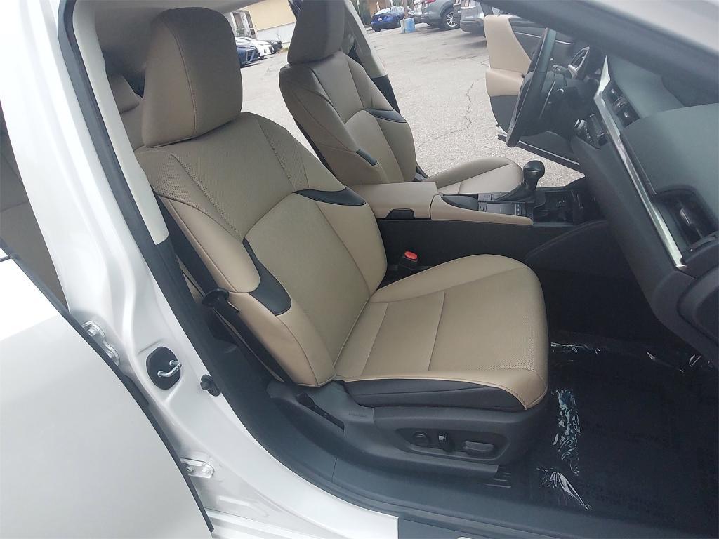 used 2021 Lexus ES 350 car, priced at $30,472