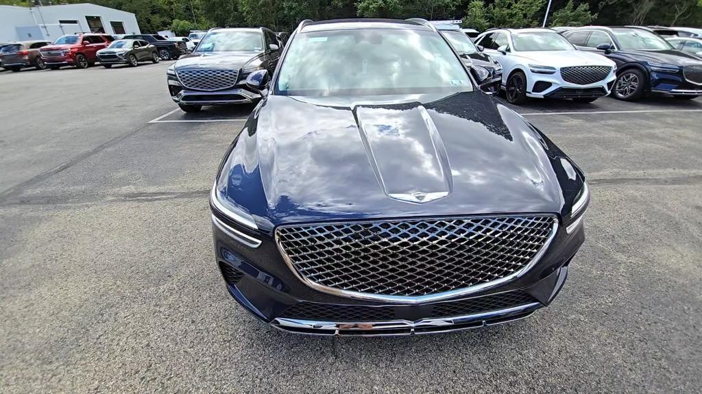 new 2025 Genesis GV70 car, priced at $47,015