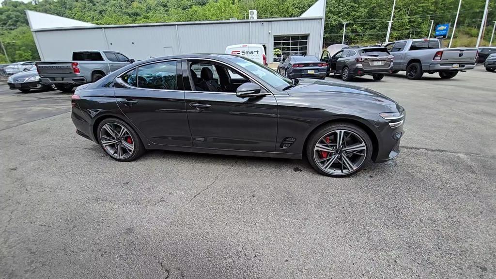 new 2025 Genesis G70 car, priced at $59,055