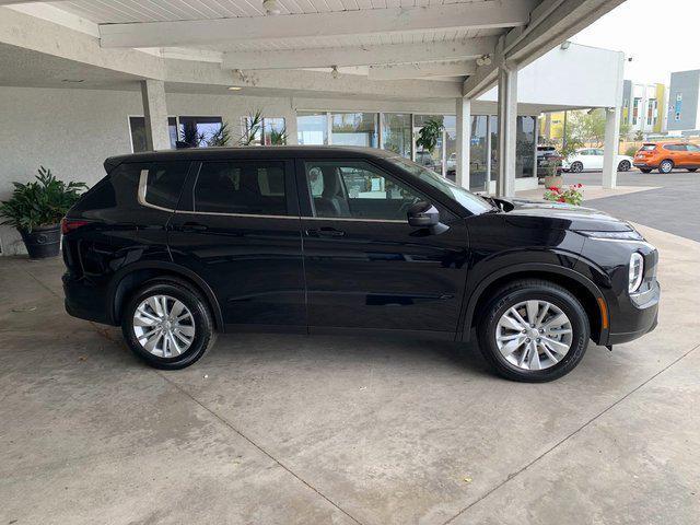 new 2025 Mitsubishi Outlander car, priced at $32,560