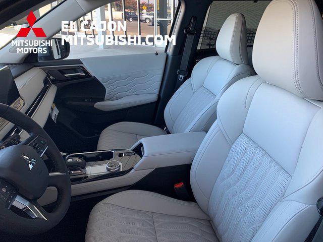 new 2025 Mitsubishi Outlander car, priced at $39,555