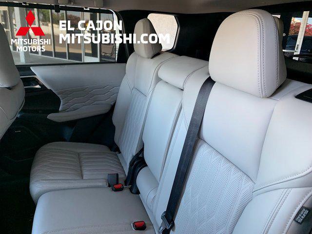 new 2025 Mitsubishi Outlander car, priced at $39,555