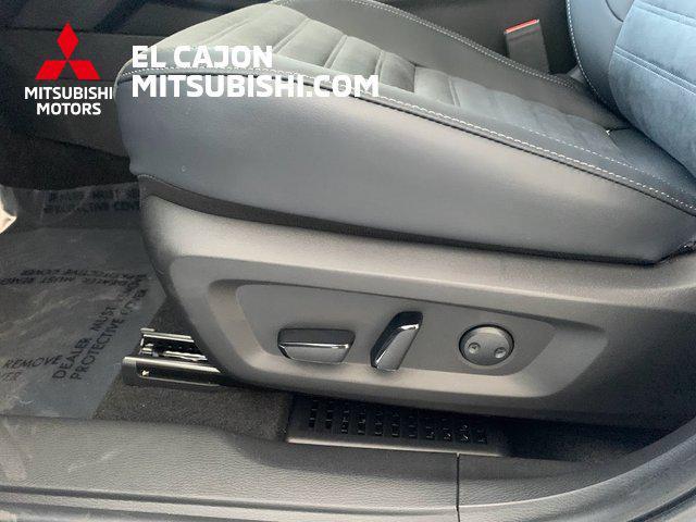 new 2024 Mitsubishi Outlander car, priced at $37,965