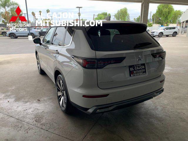 new 2025 Mitsubishi Outlander car, priced at $38,055