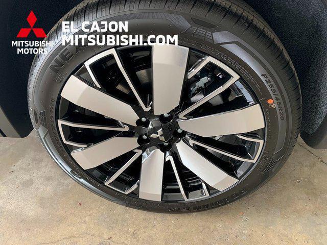 new 2025 Mitsubishi Outlander car, priced at $38,055