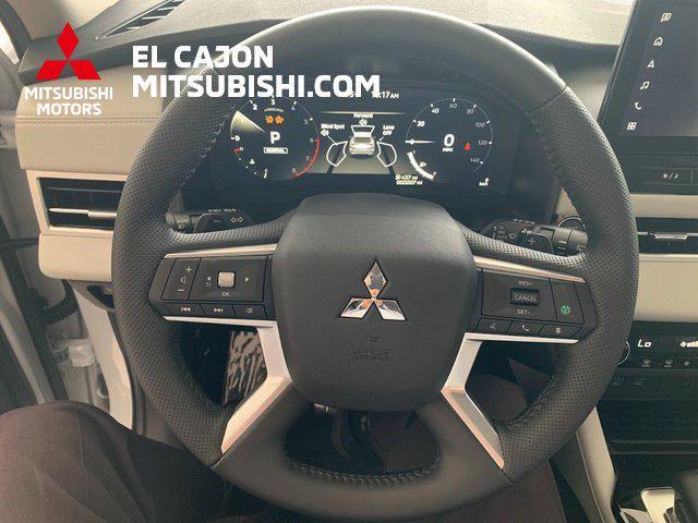 new 2025 Mitsubishi Outlander car, priced at $38,055