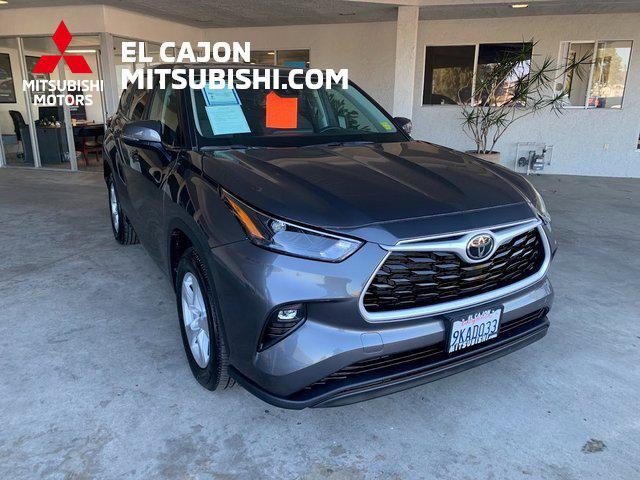 used 2024 Toyota Highlander car, priced at $35,680