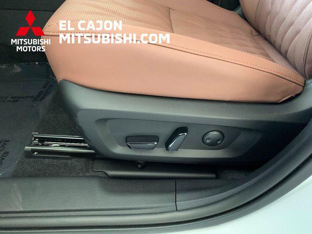 new 2025 Mitsubishi Outlander car, priced at $42,930