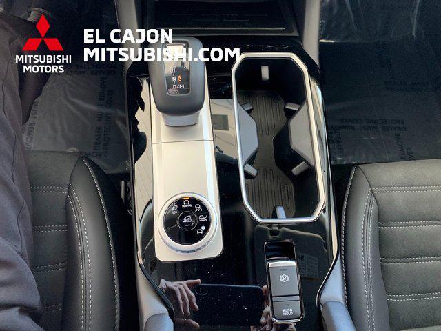 new 2025 Mitsubishi Outlander car, priced at $34,355
