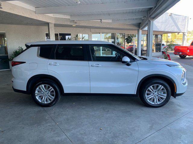 new 2024 Mitsubishi Outlander car, priced at $30,090