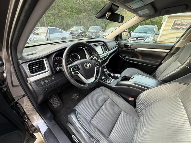 used 2017 Toyota Highlander car, priced at $13,495