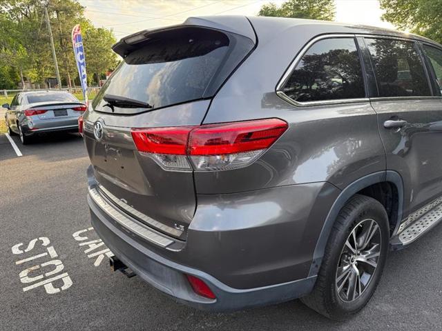 used 2017 Toyota Highlander car, priced at $13,495