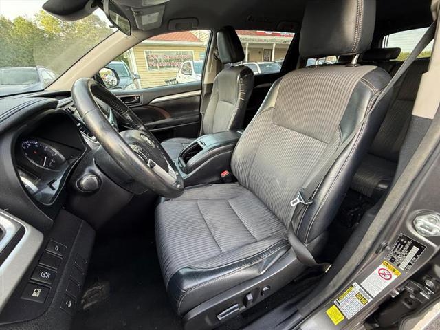 used 2017 Toyota Highlander car, priced at $13,495