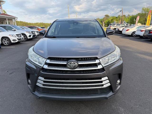 used 2017 Toyota Highlander car, priced at $13,495