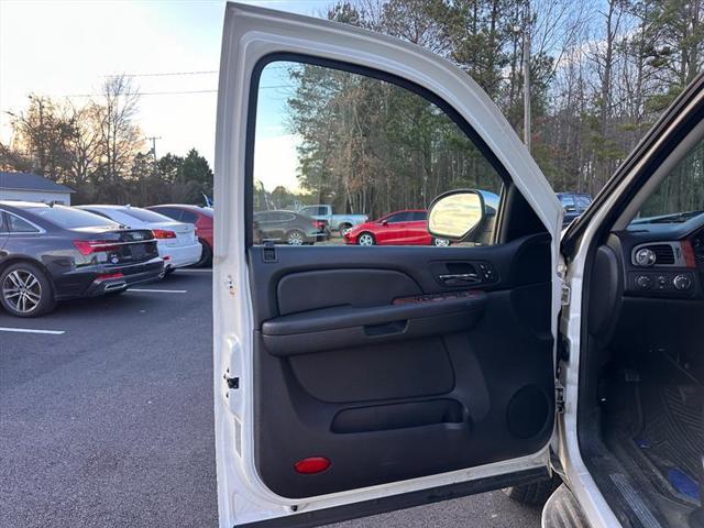 used 2008 Chevrolet Suburban car, priced at $7,995