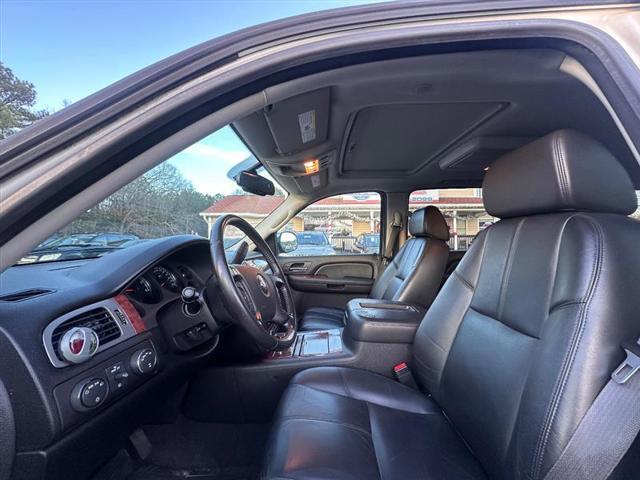 used 2008 Chevrolet Suburban car, priced at $7,995