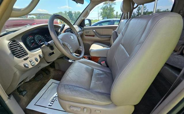 used 2005 Toyota Tundra car, priced at $8,995