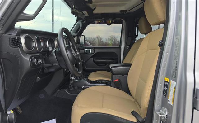 used 2021 Jeep Gladiator car, priced at $27,995