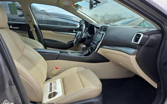 used 2019 Nissan Rogue car, priced at $10,995