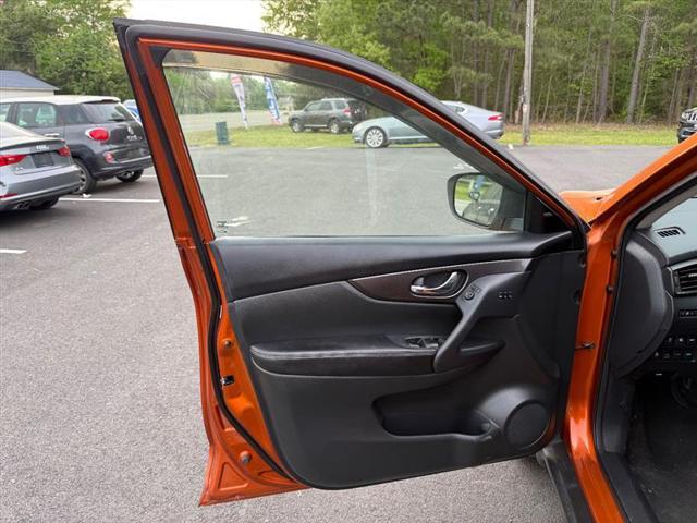 used 2019 Nissan Rogue car, priced at $10,995