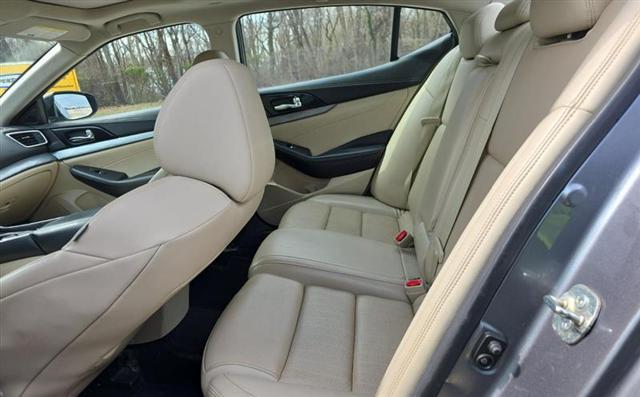 used 2019 Nissan Rogue car, priced at $10,995