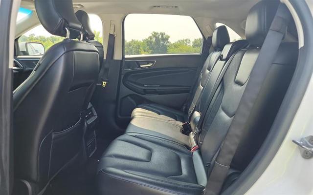 used 2015 Ford Edge car, priced at $9,995