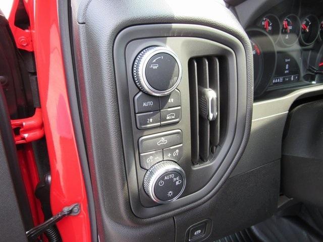 new 2025 GMC Sierra 1500 car, priced at $47,565