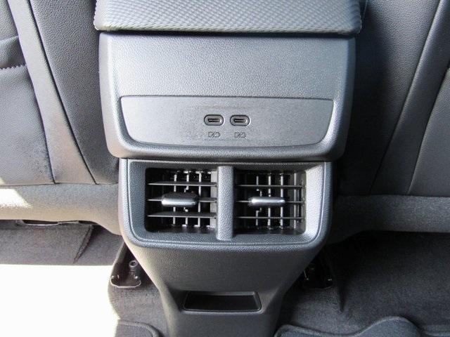 used 2025 Chevrolet Equinox car, priced at $31,900