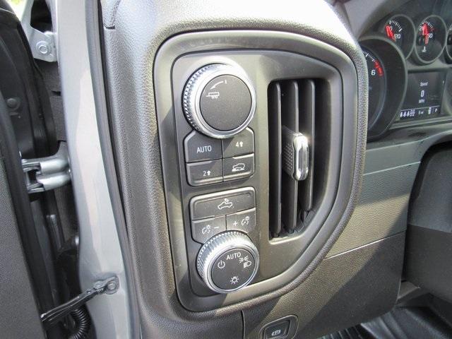 new 2025 GMC Sierra 1500 car, priced at $47,565