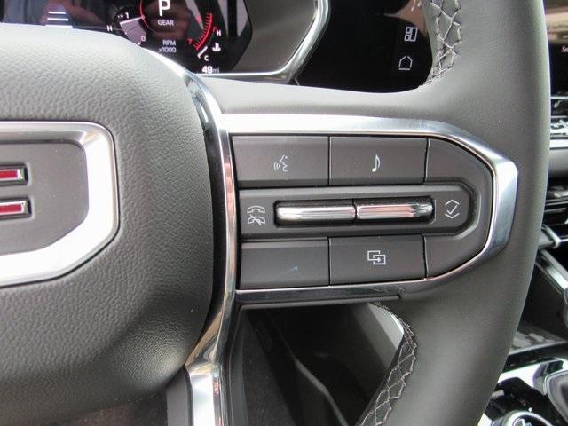 new 2025 GMC Canyon car, priced at $45,975