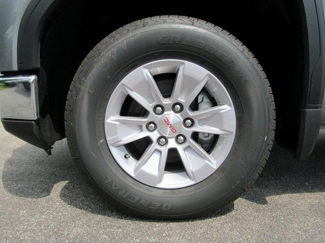 new 2025 GMC Sierra 1500 car, priced at $45,725