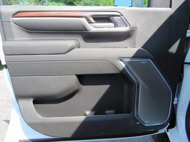 new 2025 GMC Sierra 2500 car, priced at $76,080
