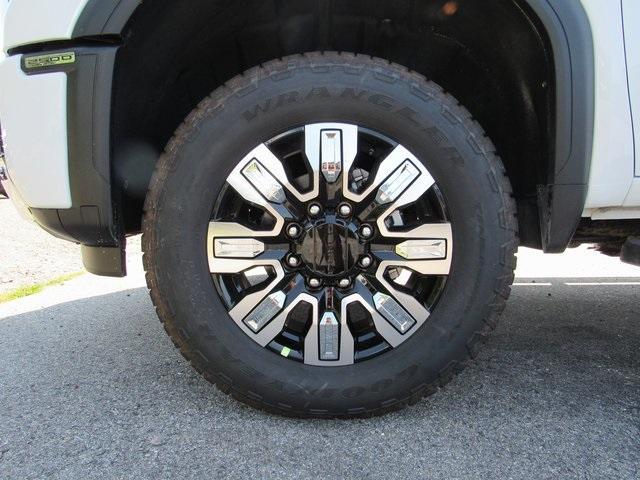 new 2025 GMC Sierra 2500 car, priced at $76,080