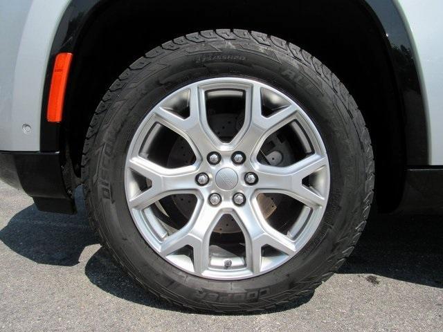 used 2022 Jeep Wagoneer car, priced at $36,900