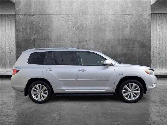 used 2010 Toyota Highlander Hybrid car, priced at $10,522