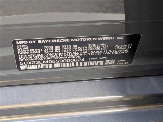 new 2025 BMW X7 car, priced at $93,765