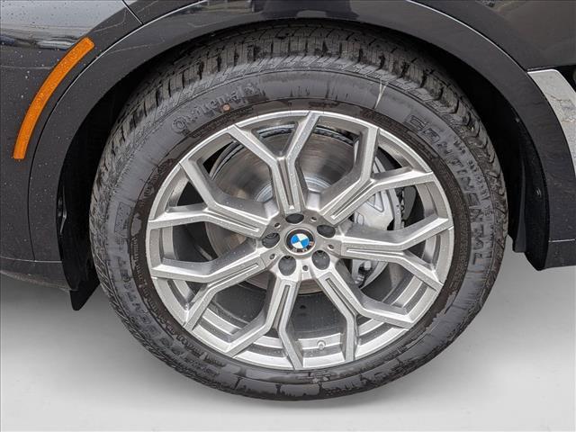 new 2026 BMW X7 car, priced at $89,525
