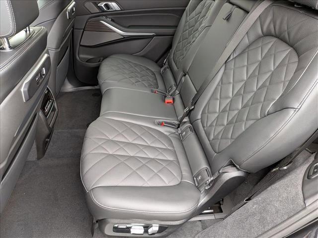 new 2026 BMW X7 car, priced at $89,525