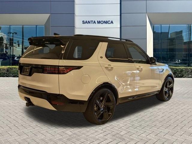 new 2025 Land Rover Discovery car, priced at $78,668