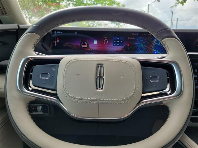 used 2025 Lincoln Nautilus car, priced at $46,990