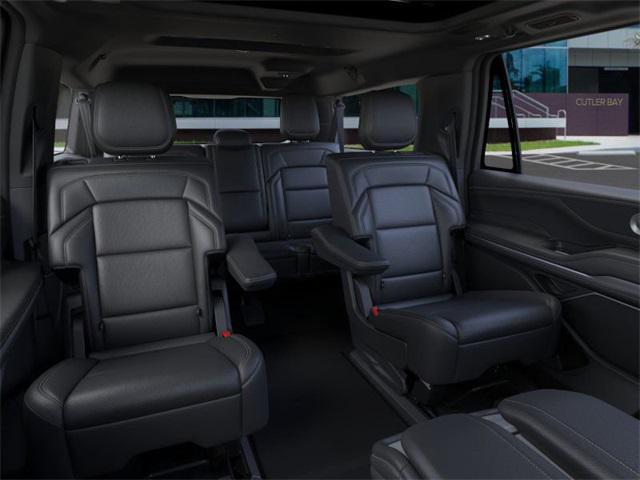 new 2025 Lincoln Navigator car, priced at $105,730