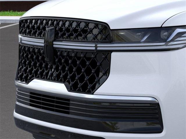 new 2025 Lincoln Navigator car, priced at $108,730