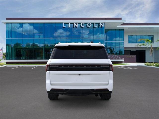 new 2025 Lincoln Navigator car, priced at $109,060
