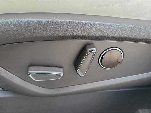 used 2022 Lincoln Nautilus car, priced at $35,990