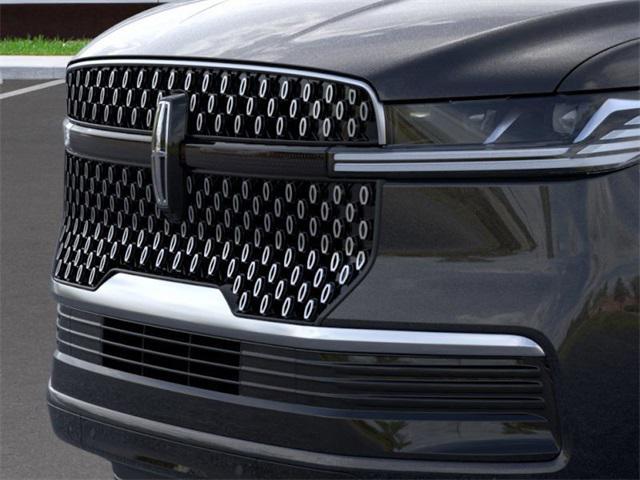 new 2025 Lincoln Navigator car, priced at $100,340
